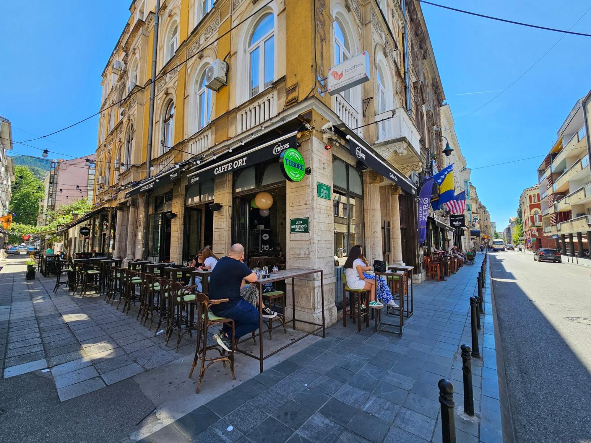 Leopold Chillout Hostel SJJ Buitenkant foto