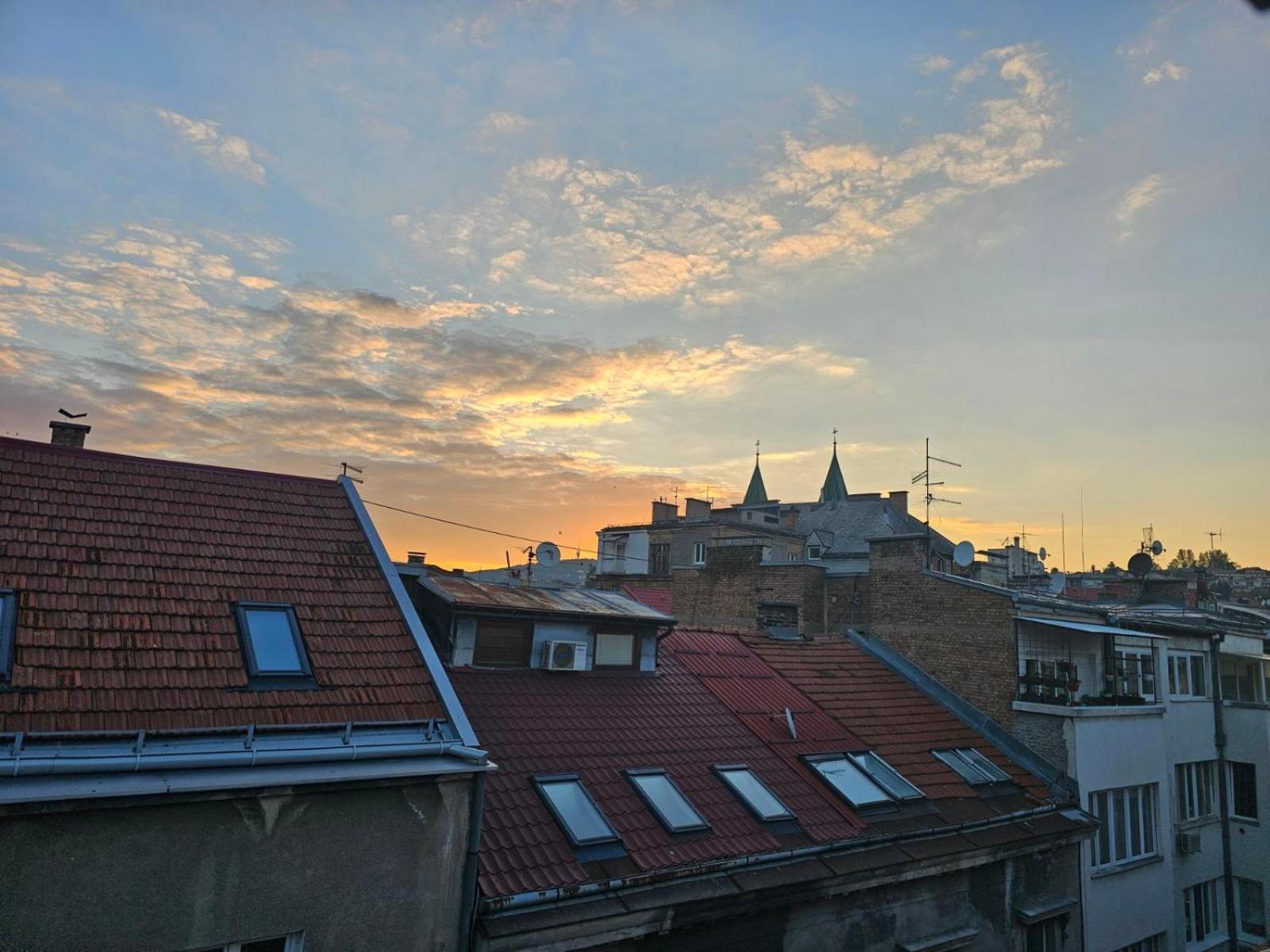 Leopold Chillout Hostel SJJ Buitenkant foto